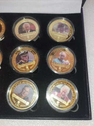 12 Medaglie Re Carlo III Placcate Oro 24kt