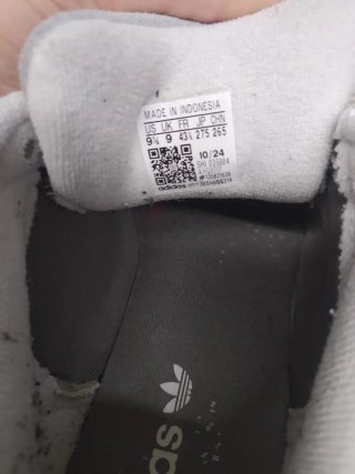 Deportivas Adidas grises y blancas