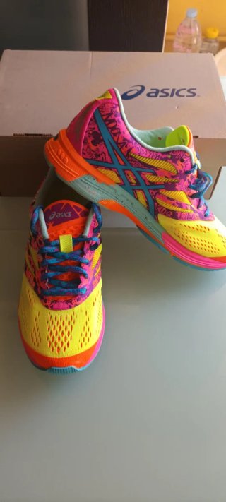 Asics Gel-Noosa Tri 10 Mujer