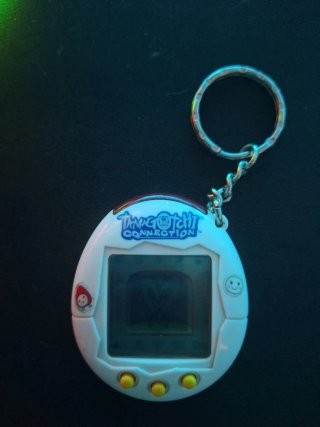 Tamagotchi Connection V2 - 2004