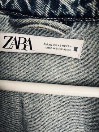Cazadora vaquera oversize Zara