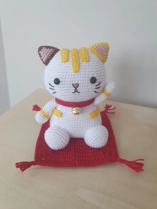 Maneki Neko Amigurumi Gato Suerte