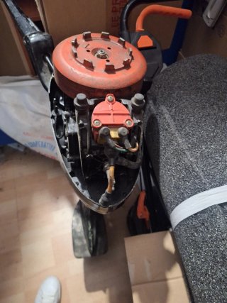 Motor fueraborda 4.5 CV