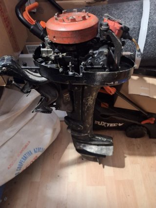 Motor fueraborda 4.5 CV