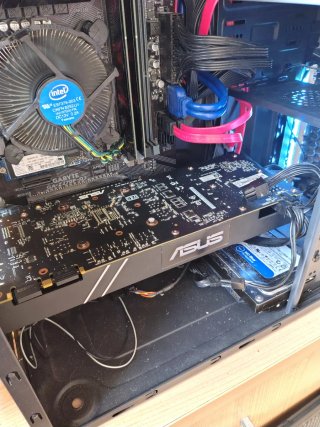 Tarjeta Gráfica Asus GTX 1070 Turbo