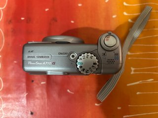 Canon PowerShot A710 IS 7.1MP 6x Zoom Fotocamera