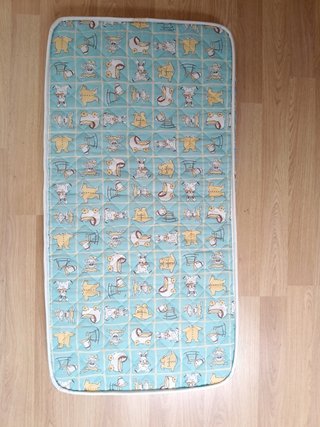 Colchón cuna estampado infantil