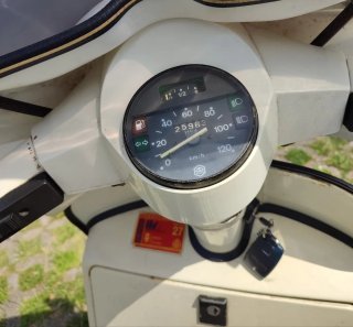 Vespa Iris 200