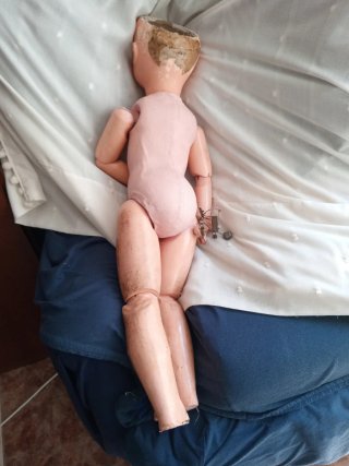 Muñeca antigua cabeza de porcelana