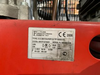 Compresor Pintuc Industrial Rojo 270 litros