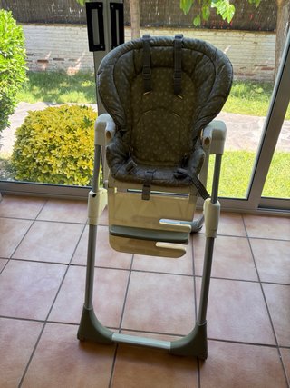 Trona Joie plegable bebé