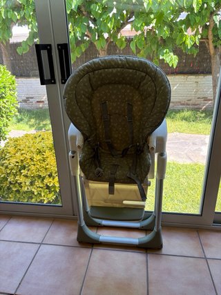 Trona Joie plegable bebé