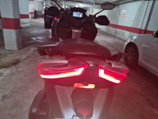 Zontes 350e Maxi Scooter Automática