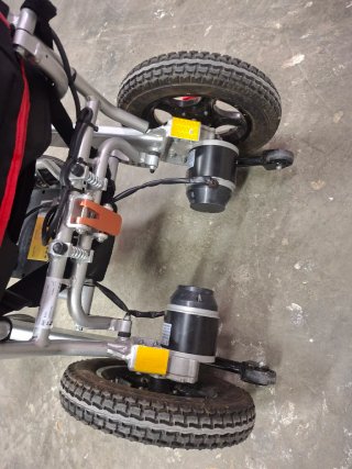 Silla de ruedas eléctrica plegable R500 Ayudas Din