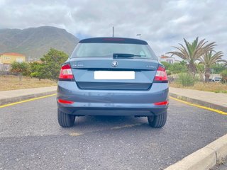 SKODA FABIA 95CV con Pantalla + Cámara + Sensores