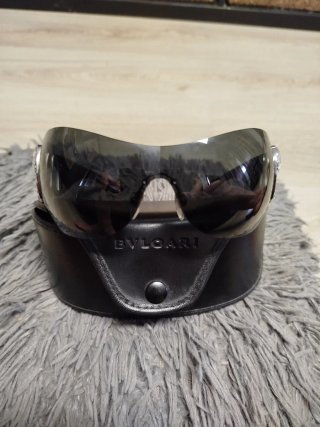 Gafas de sol mujer Bvlgari negras y plateadas