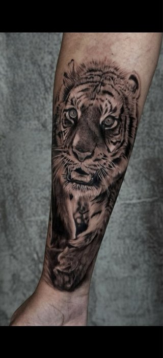 Tatuador Experto en Realismo y Retratos