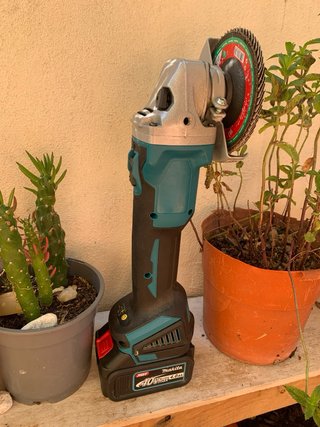 Radial Makita 40V