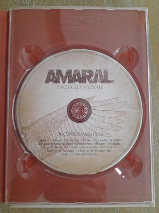 Amaral. Álbum Hacia lo Salvaje. Ed. 2011.