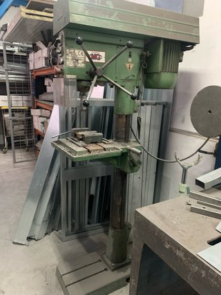 Taladro de pie industrial