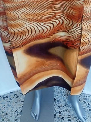 Vestido estampado marrón y naranja