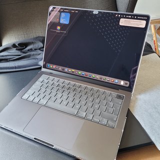 CAMBIO MacBook Pro 14 M5 16GB