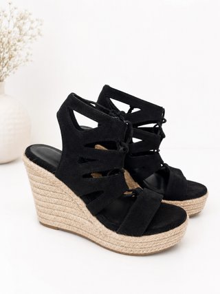 Sandalias de cuña negras con cordones