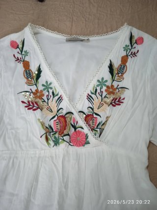 Vestido blanco bordado