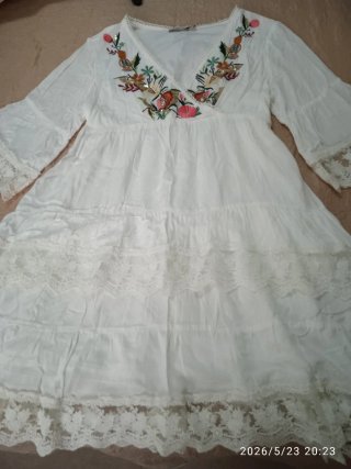 Vestido blanco bordado