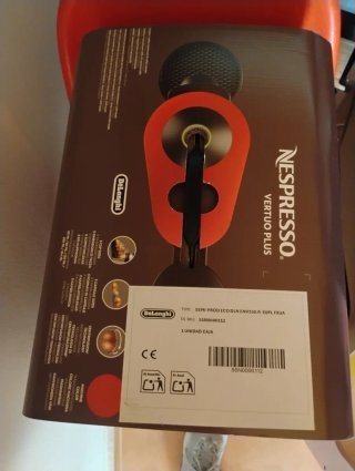 Cafetera Nespresso Vertuo Plus Nueva