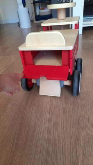 Correpasillos camión bomberos madera