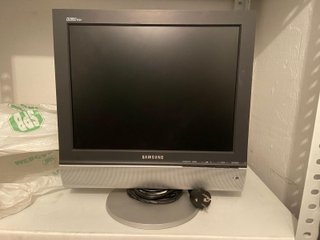 TV Samsung LCD 15 pulgadas