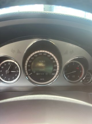 Mercedes-Benz E coupe 2011