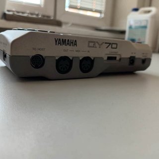 Yamaha QY70 Secuenciador MIDI