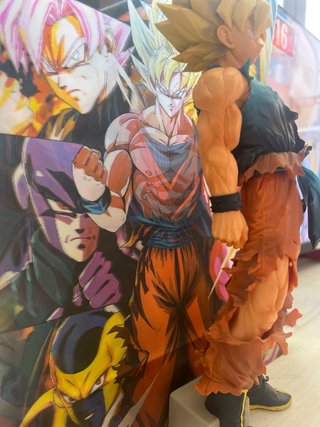 Figura Goku Especial