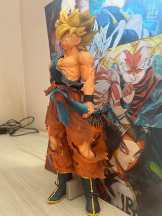 Figura Goku Especial