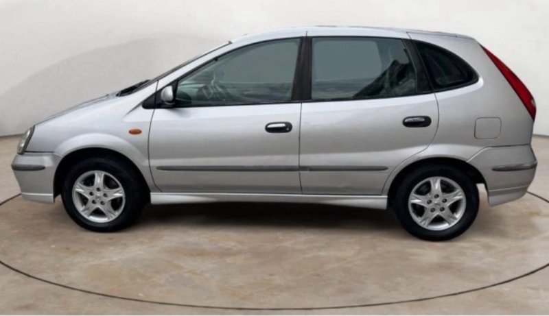 Nissan Almera 2003 - foto 1