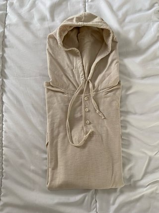 Camiseta Vans con capucha y bolsillo
