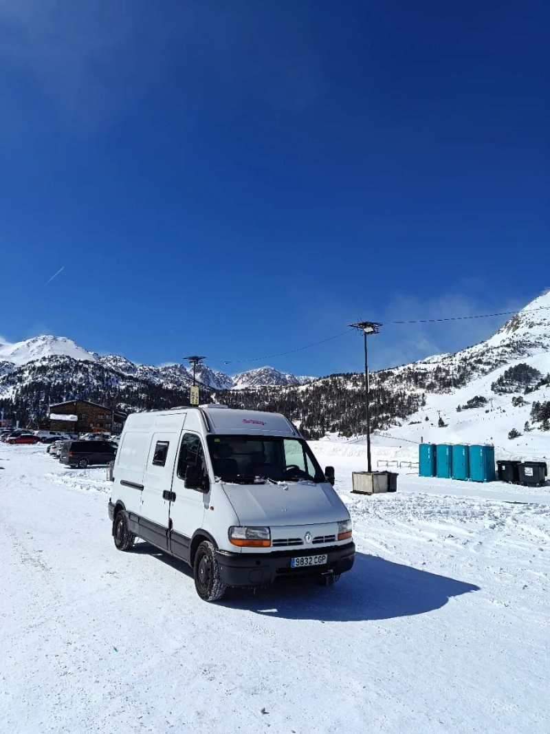 Renault Master CAMPER - foto 1