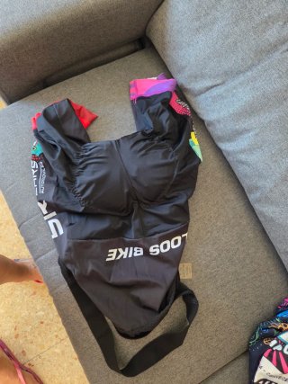 Maillot y culotte ciclismo chica comic