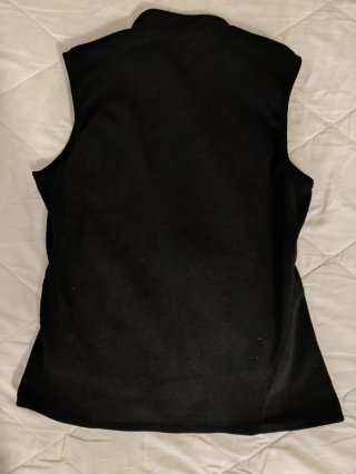 Lote: 2 Camisetas Técnicas + chaleco forro polar