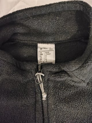 Lote: 2 Camisetas Técnicas + chaleco forro polar