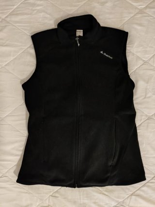 Lote: 2 Camisetas Técnicas + chaleco forro polar
