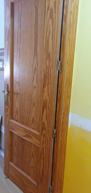 Puerta de pino