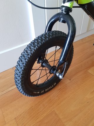 Bicicleta infantil B'TWIN RUNRIDE 900 sin pedales