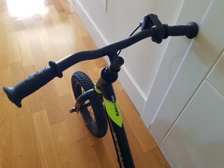 Bicicleta infantil B'TWIN RUNRIDE 900 sin pedales