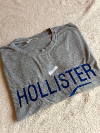 Camiseta Hollister California Gris Logo Azul
