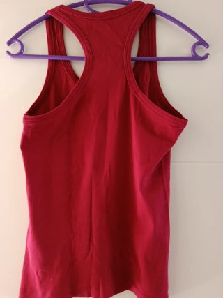 Camiseta tirantes roja