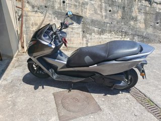 Honda Forza NSS 300 Maxi Scooter