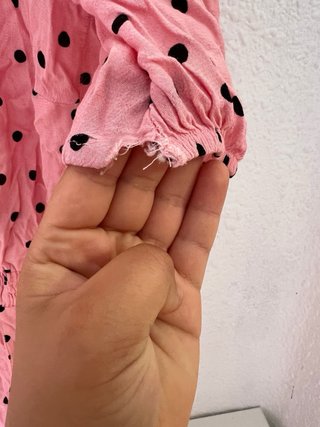 Vestido rosa lunares